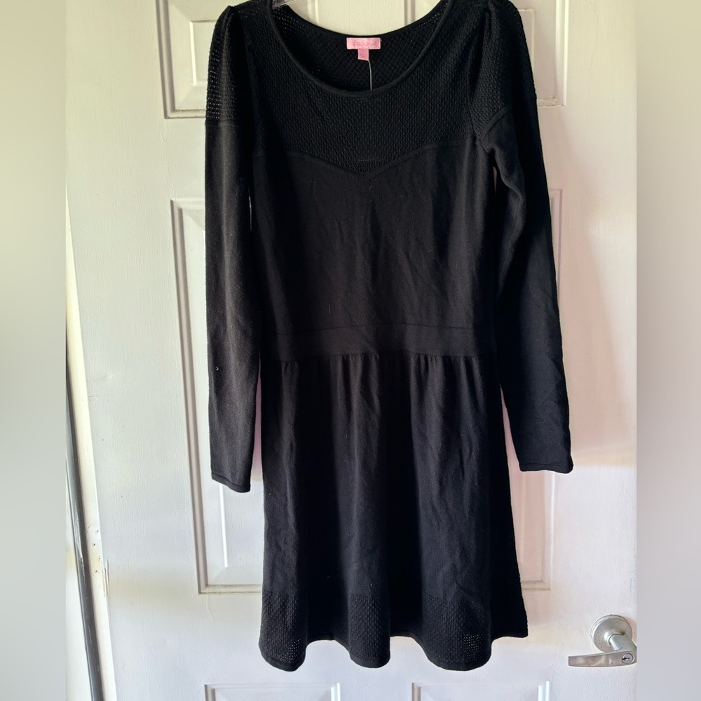 NWT LILLY PULITZER SWEATER DRESS IN BLACK SIZE L